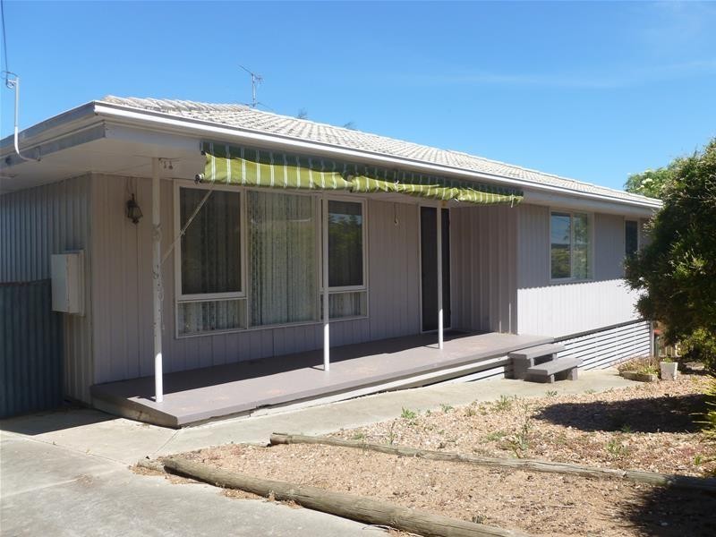 8 Vigar Street, Port Lincoln SA 5606