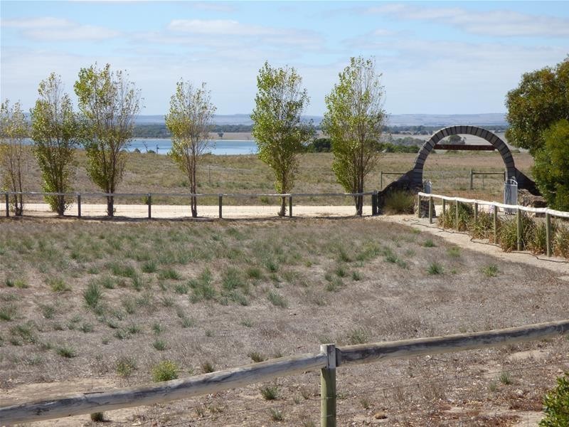 170 Taylor Road, Wangary SA 5607