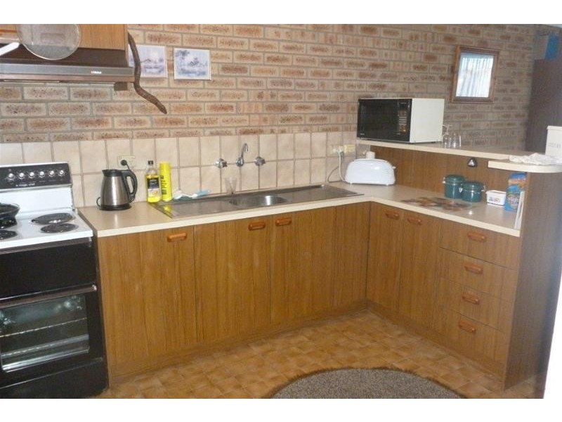 5/2 Amiens Place, Port Lincoln SA 5606