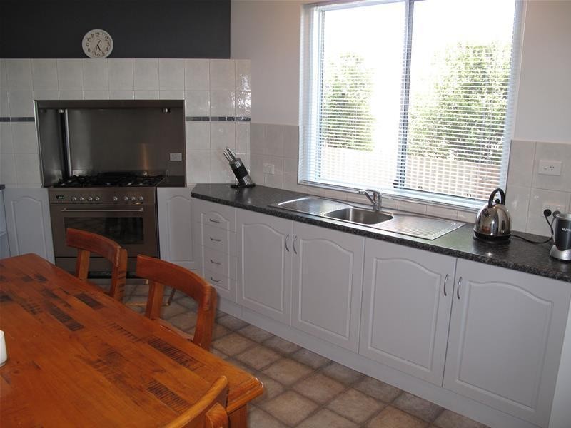 16 Ravendale Road, Port Lincoln SA 5606