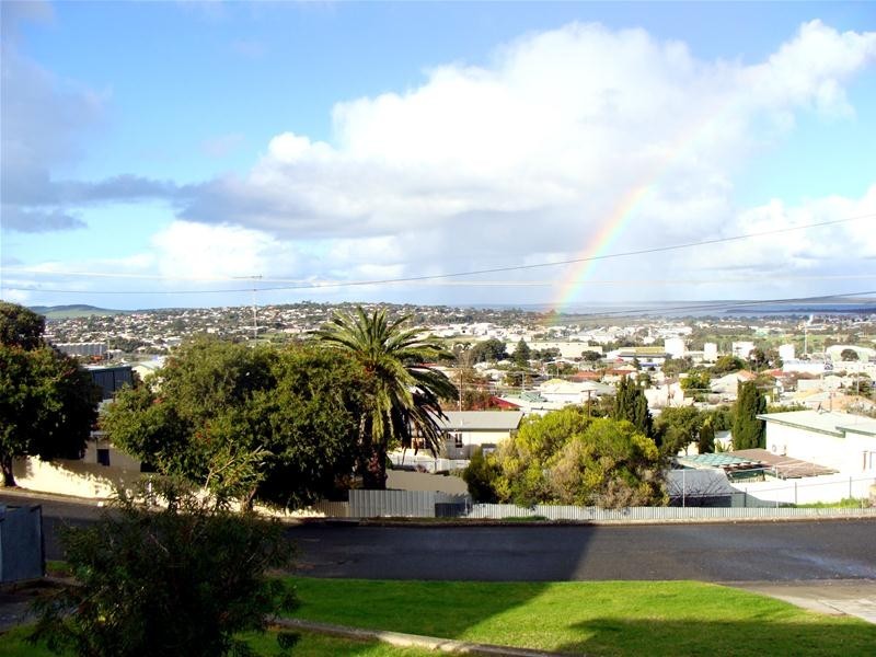 4 Kinmont Avenue, Port Lincoln SA 5606