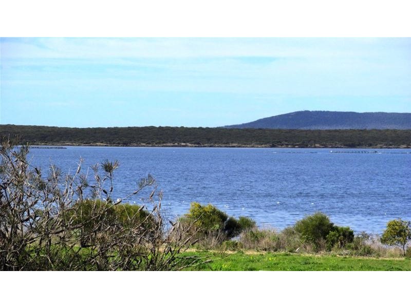 102 Proper Bay Road, Port Lincoln SA 5606