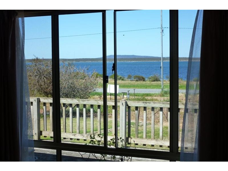 102 Proper Bay Road, Port Lincoln SA 5606