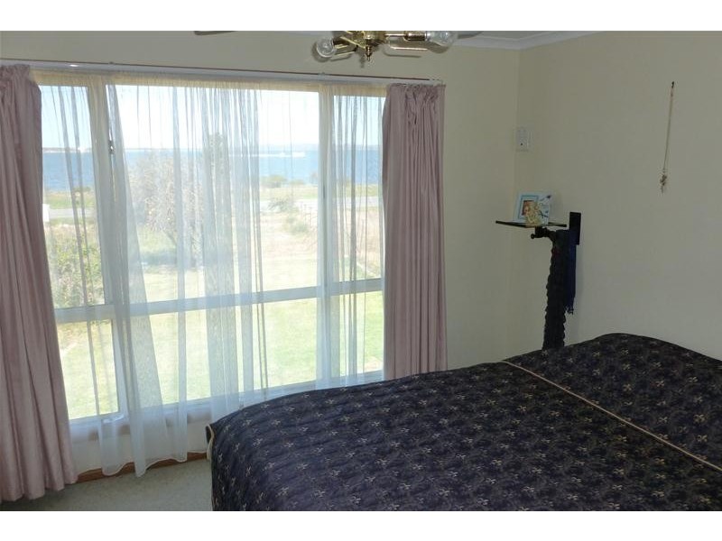 102 Proper Bay Road, Port Lincoln SA 5606