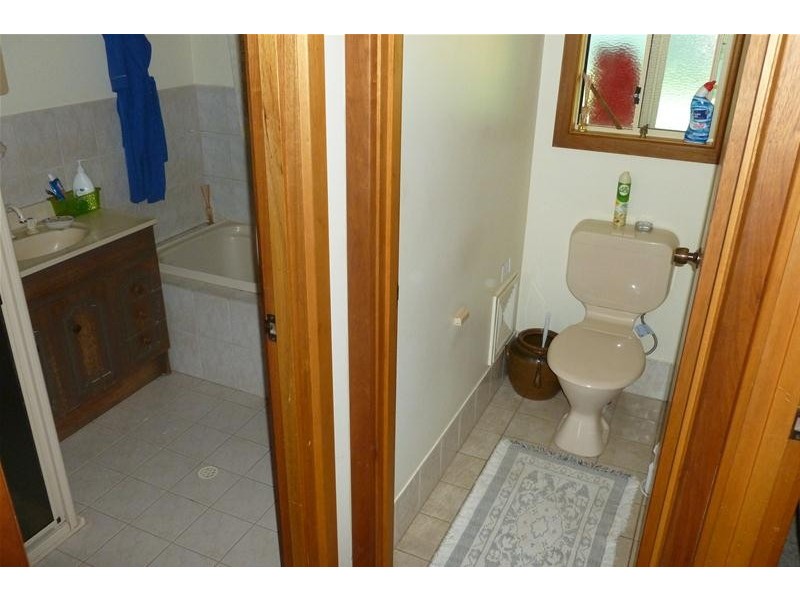 102 Proper Bay Road, Port Lincoln SA 5606