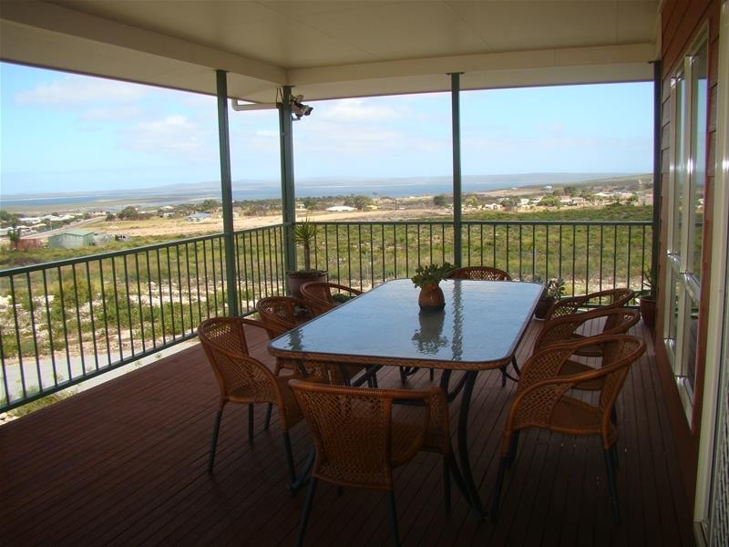 73 Kurara Road, Port Lincoln SA 5606