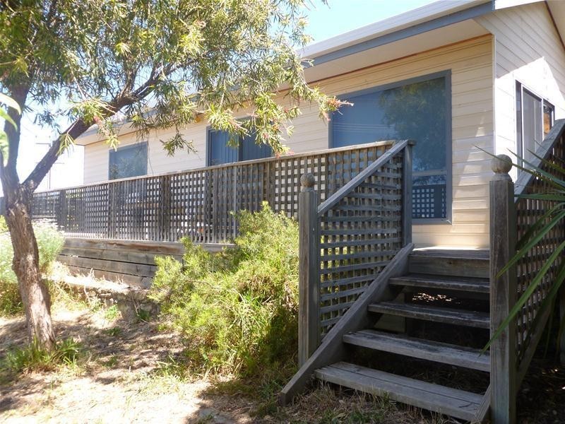 2 Kiama Avenue, Port Lincoln SA 5606