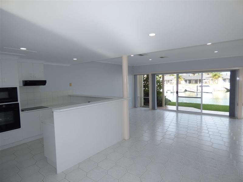 2/15 South Point Drive, Port Lincoln SA 5606