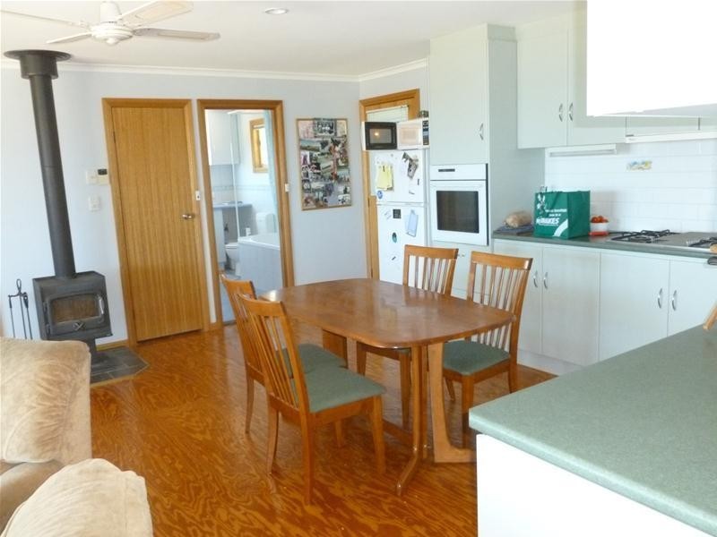 184 Proper Bay Road, Port Lincoln SA 5606