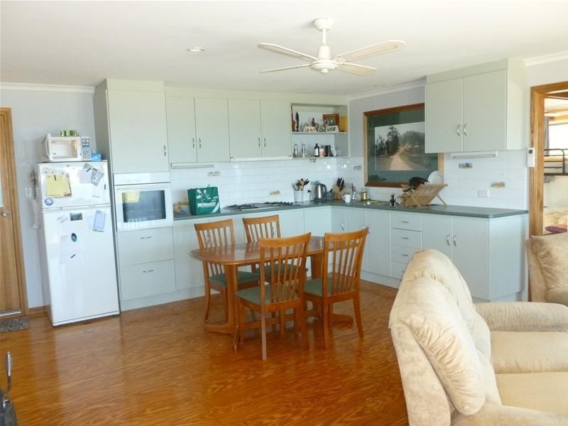 184 Proper Bay Road, Port Lincoln SA 5606