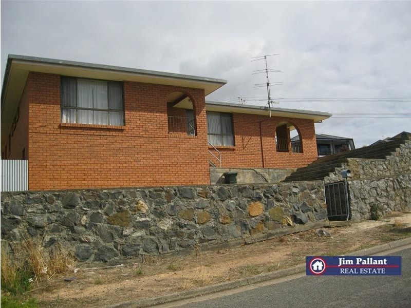 2 Kinmont Avenue, Port Lincoln SA 5606