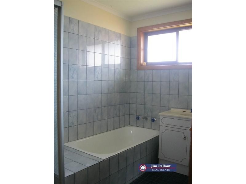 2 Kinmont Avenue, Port Lincoln SA 5606