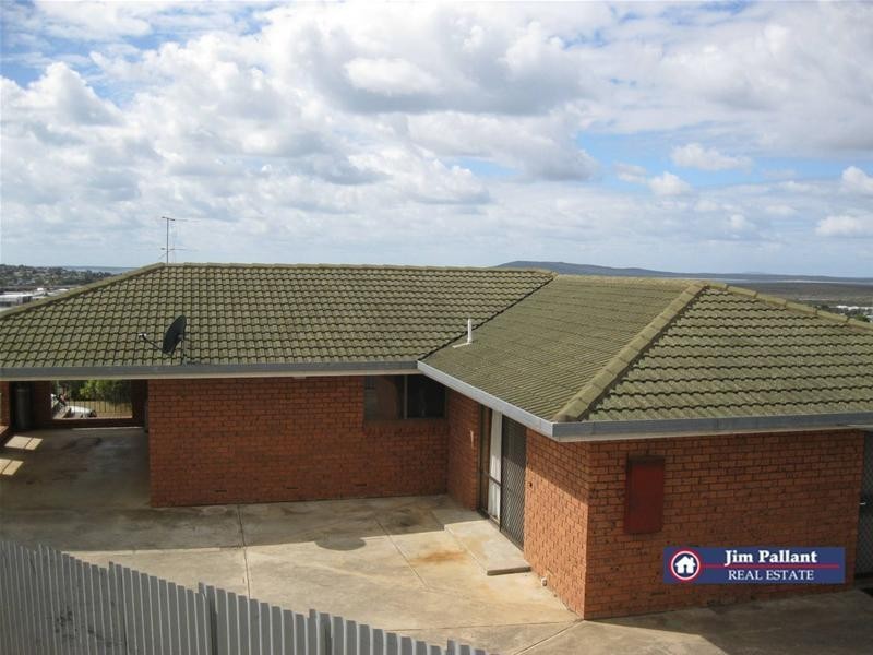 2 Kinmont Avenue, Port Lincoln SA 5606