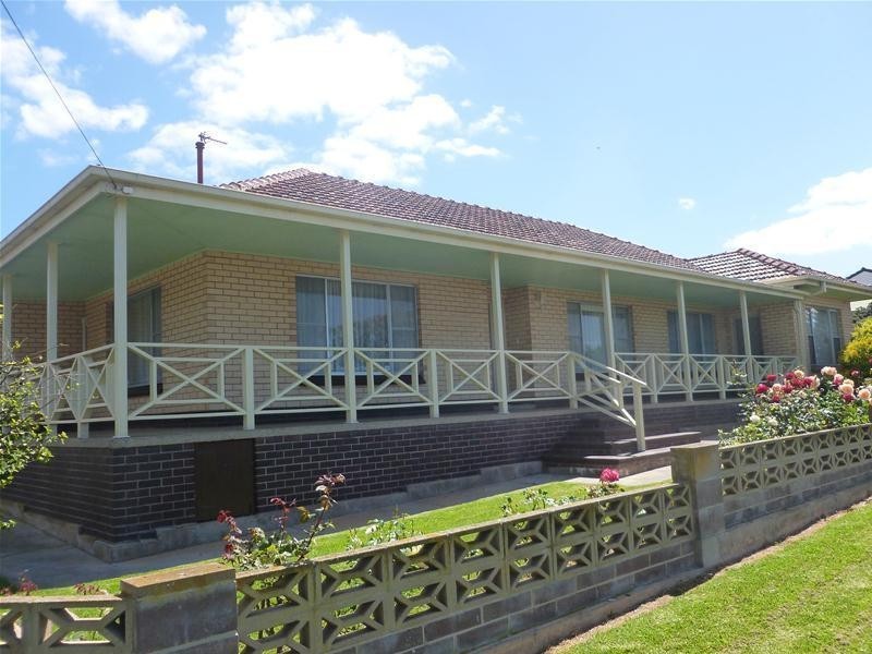 2 Bowling Avenue, Port Lincoln SA 5606