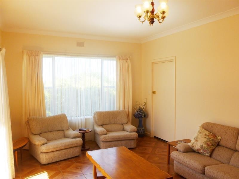 2 Bowling Avenue, Port Lincoln SA 5606