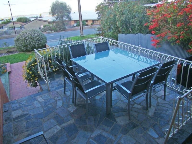 105 Oxford Terrace, Port Lincoln SA 5606