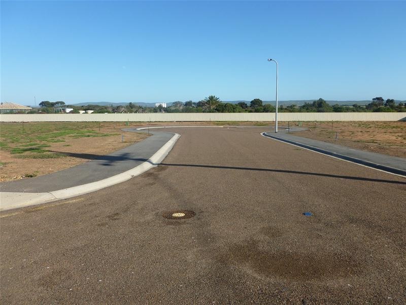 Cnr Bawden Street & Carr Street, Tumby Bay SA 5605