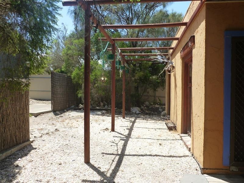 17 Greenly Avenue, Coffin Bay SA 5607