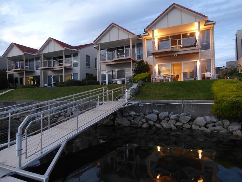 1/15 Southpoint Drive, Port Lincoln SA 5606