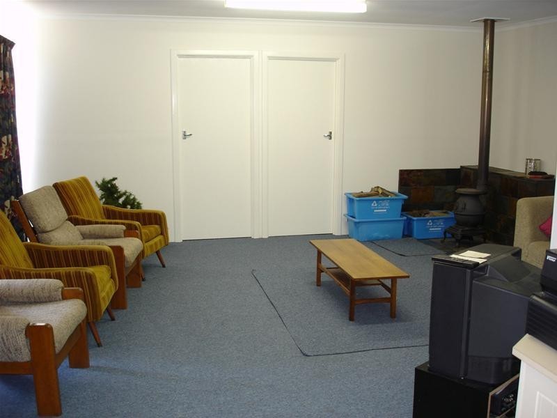 4 Flinders Avenue, Coffin Bay SA 5607