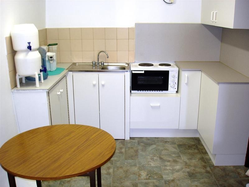 4 Flinders Avenue, Coffin Bay SA 5607