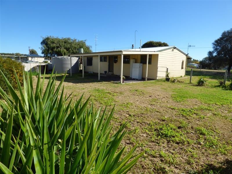2 First Street, Wangary SA 5607