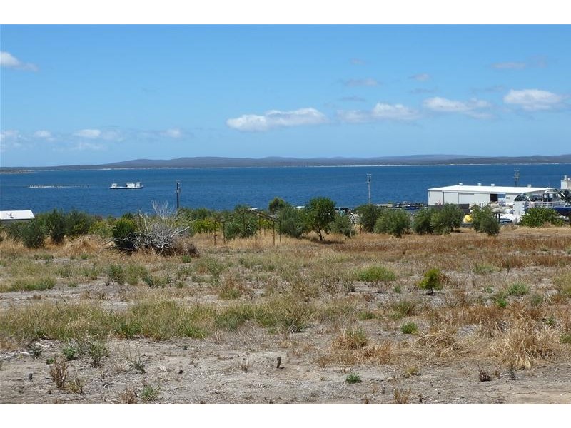 98 Proper Bay Road, Port Lincoln SA 5606