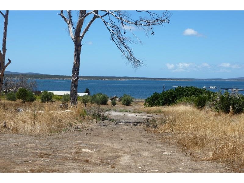 98 Proper Bay Road, Port Lincoln SA 5606