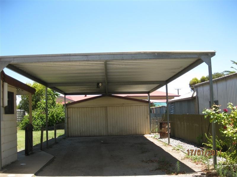 28 Bruce Terrace, Cummins SA 5631