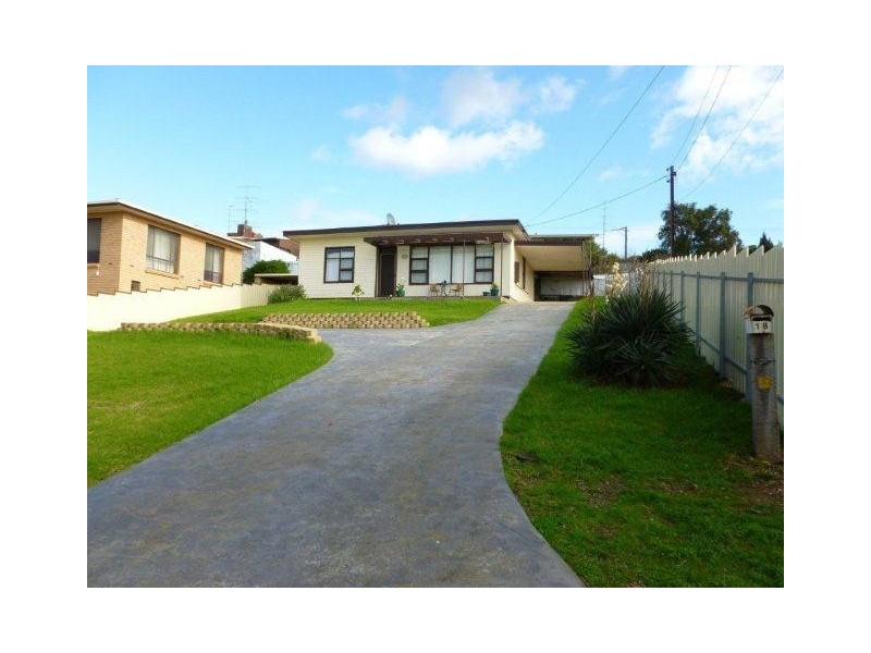 18 Kiama Avenue, Port Lincoln SA 5606