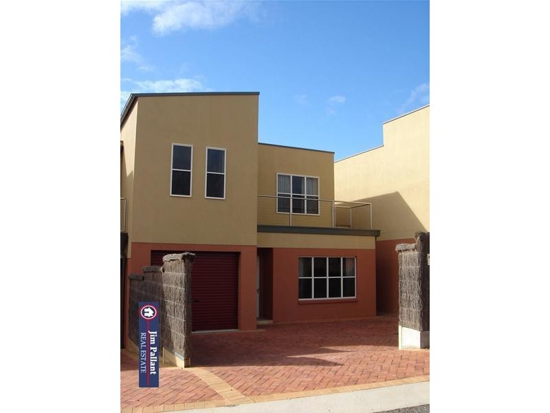 2/11 Ives Place, Port Lincoln SA 5606