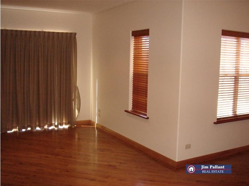 2/11 Ives Place, Port Lincoln SA 5606