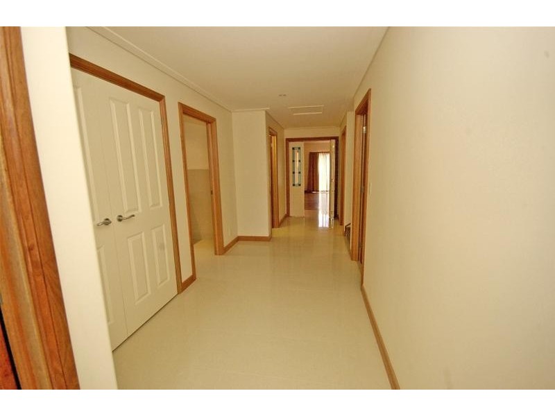 1/11 Ives Place, Port Lincoln SA 5606