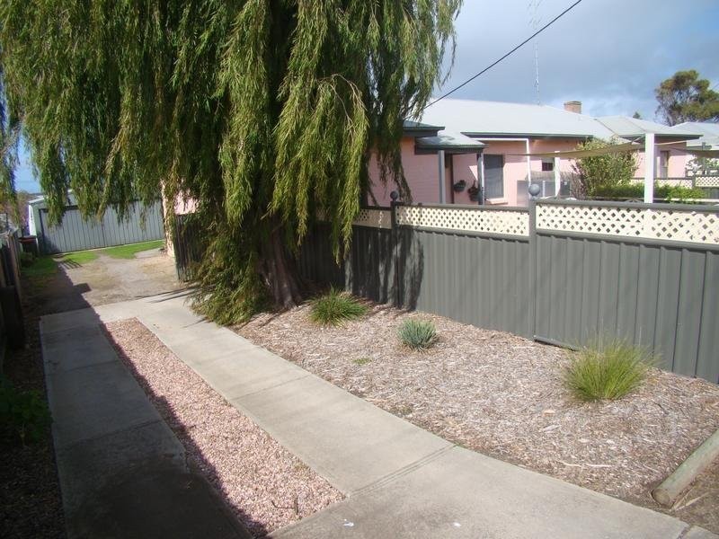 7 Dickens Street, Port Lincoln SA 5606