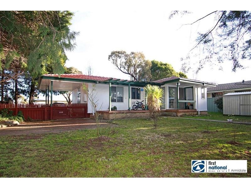 13 Claude Street, Armidale NSW 2350