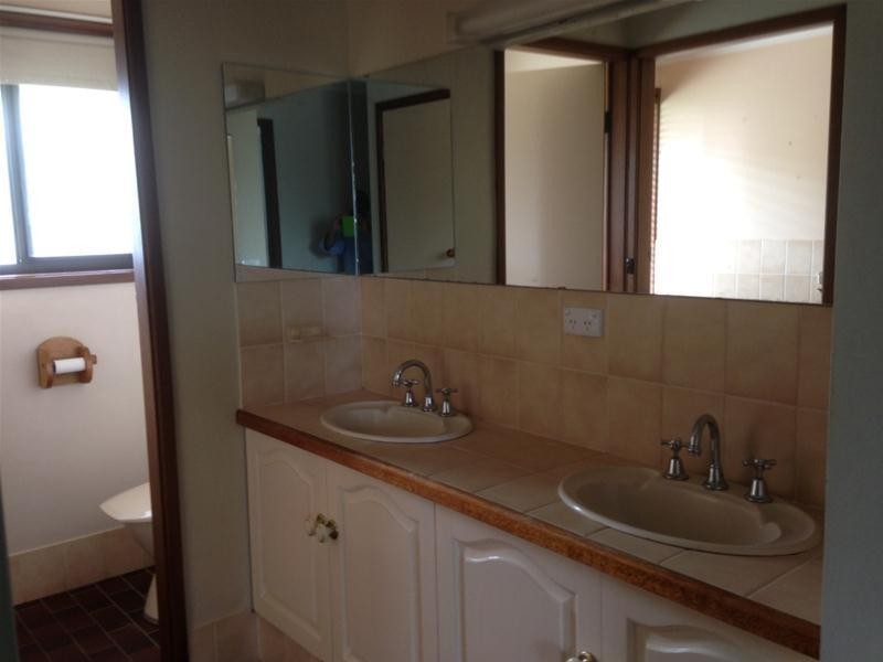 36 Ashtree Drive, Armidale NSW 2350