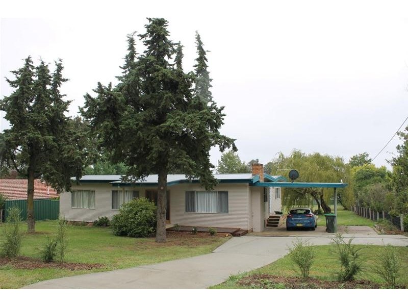 7 Lynches Road, Armidale NSW 2350