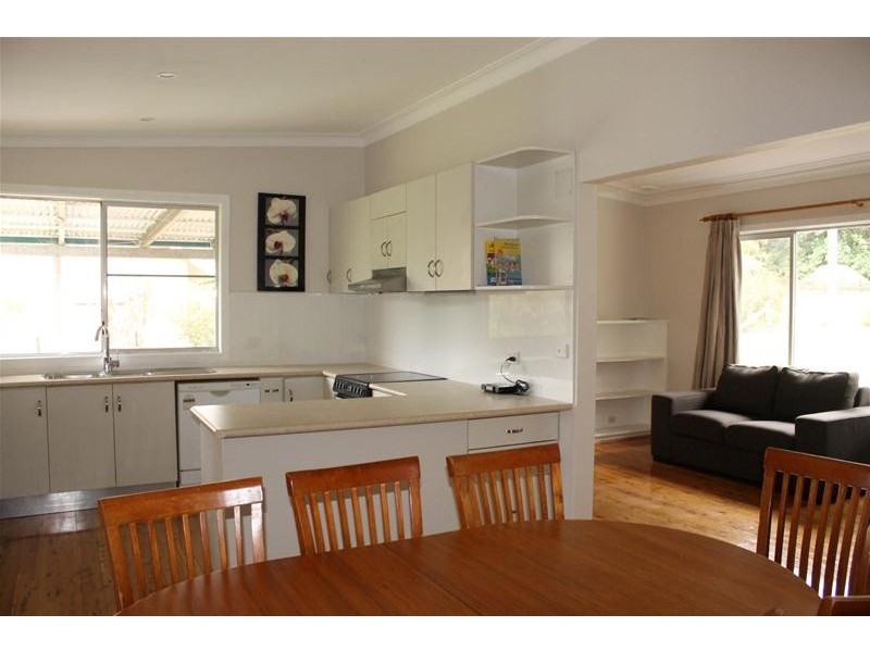 7 Lynches Road, Armidale NSW 2350