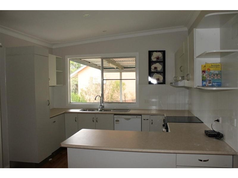 7 Lynches Road, Armidale NSW 2350