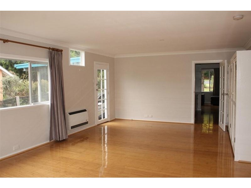 7 Lynches Road, Armidale NSW 2350