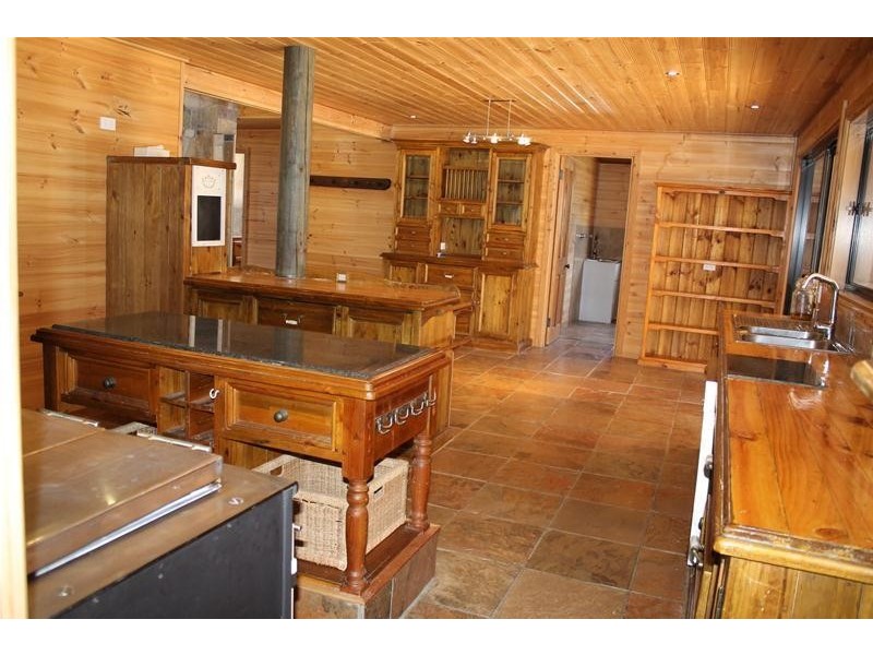 2987 Thunderbolts Way, Armidale NSW 2350