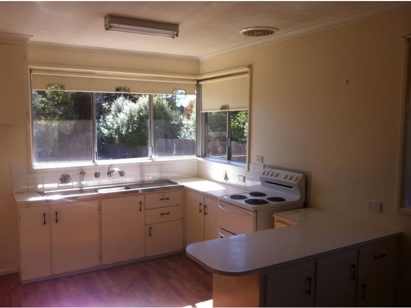 25 Duval Street, Armidale NSW 2350