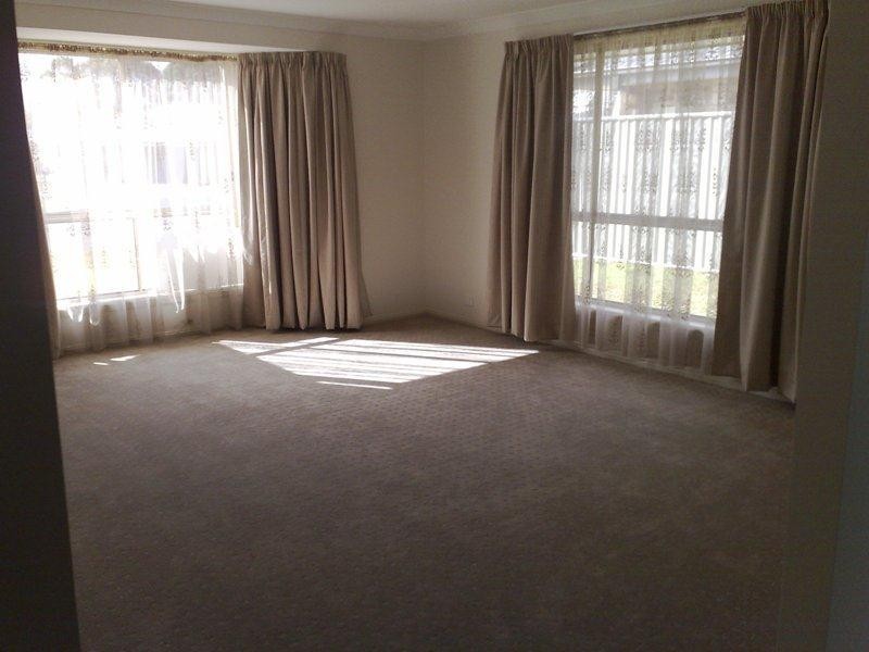 8 Rusden Court, Armidale NSW 2350