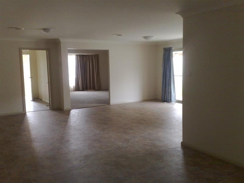 8 Rusden Court, Armidale NSW 2350