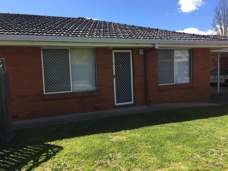 1/11 Queen Elizabeth Drive, Armidale NSW 2350