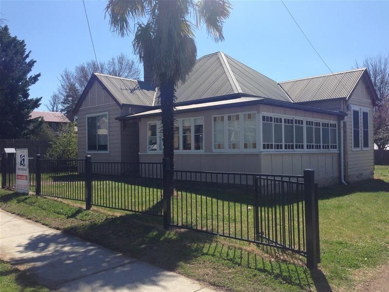 223 Rusden Street, Armidale NSW 2350