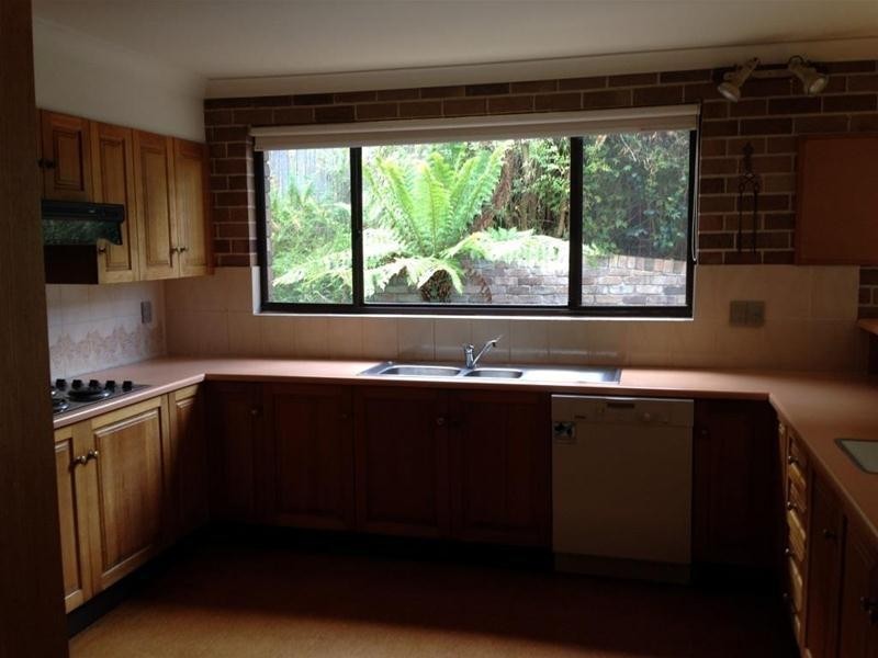 9 Yallambee Avenue, Armidale NSW 2350