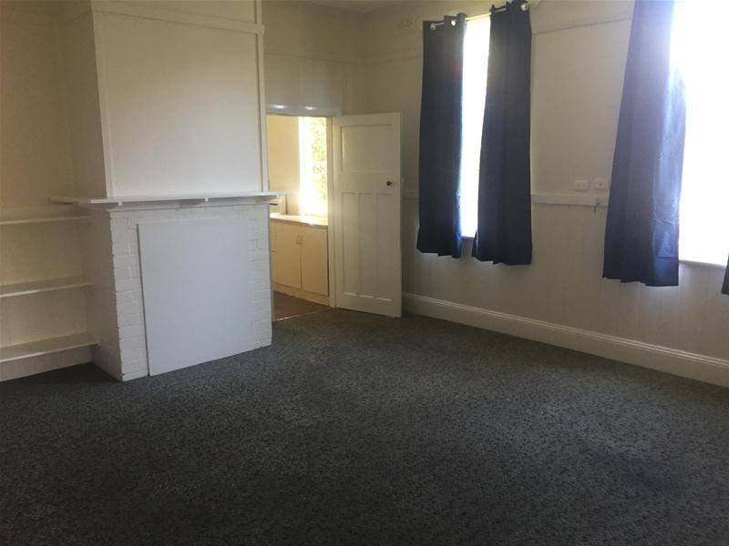 1/260 Beardy Street, Armidale NSW 2350