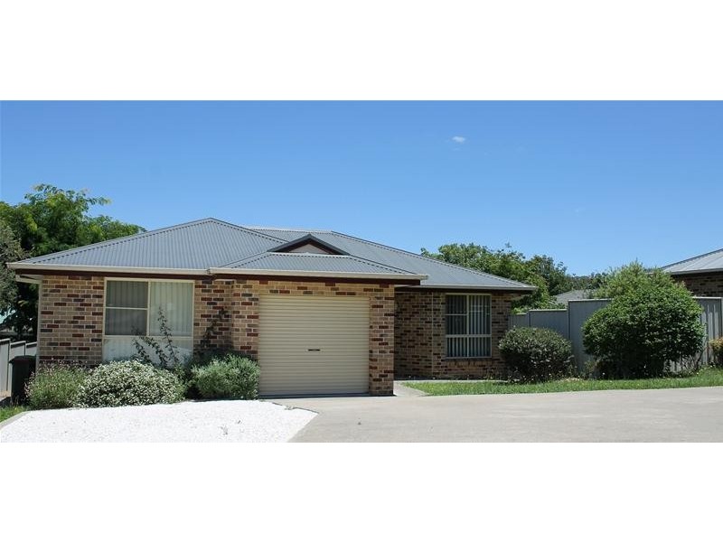 2a Kurrajong Close, Armidale NSW 2350