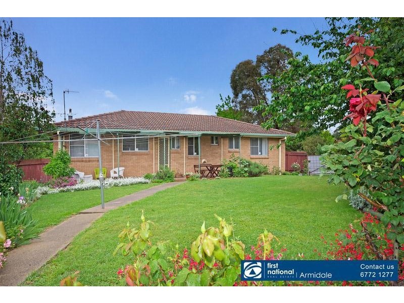 4 Hamilton Crescent, Armidale NSW 2350